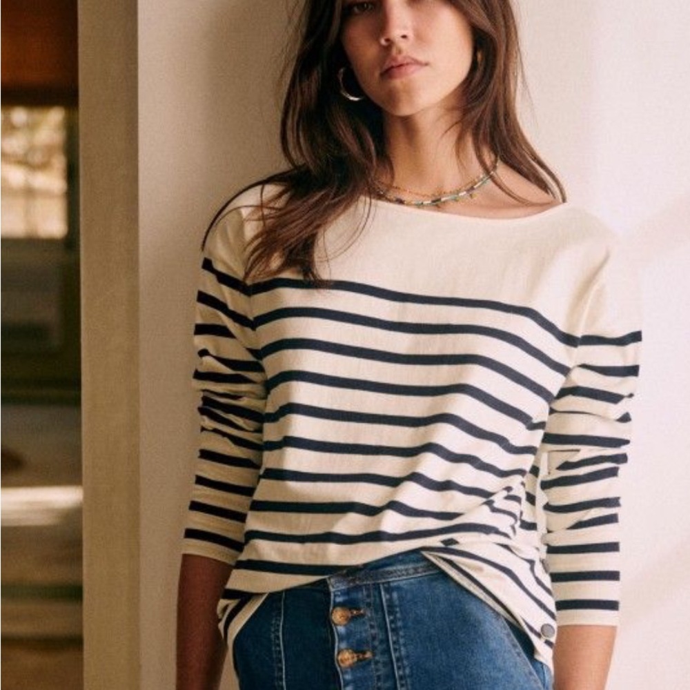 Sezane Navy and Cream Striped Long Sleeve Tee Noan Mariniere